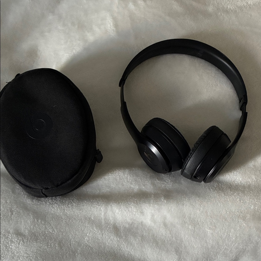 Beats by Dre Black On-Ear Headphones